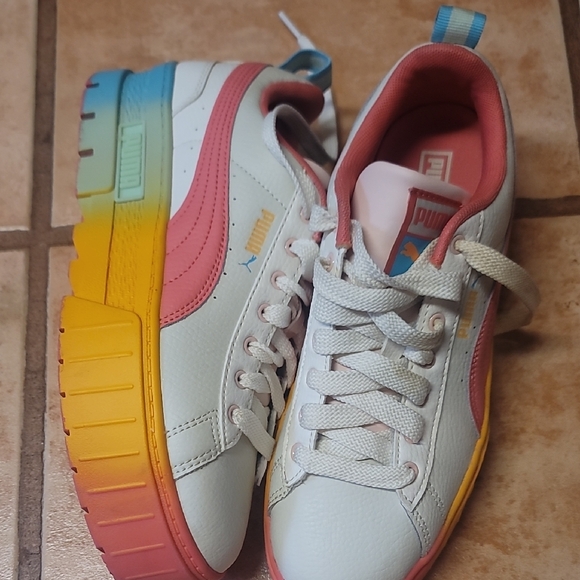 Puma White and Pink Sneakers Retro-Inspired Low-Top - Picture 2 of 7